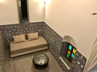 Voir : Chambre Triple, le salon